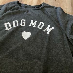 Dog Mom gray sweatshirt, size L
